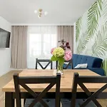 Hotel apartamentowy Akwamaryn